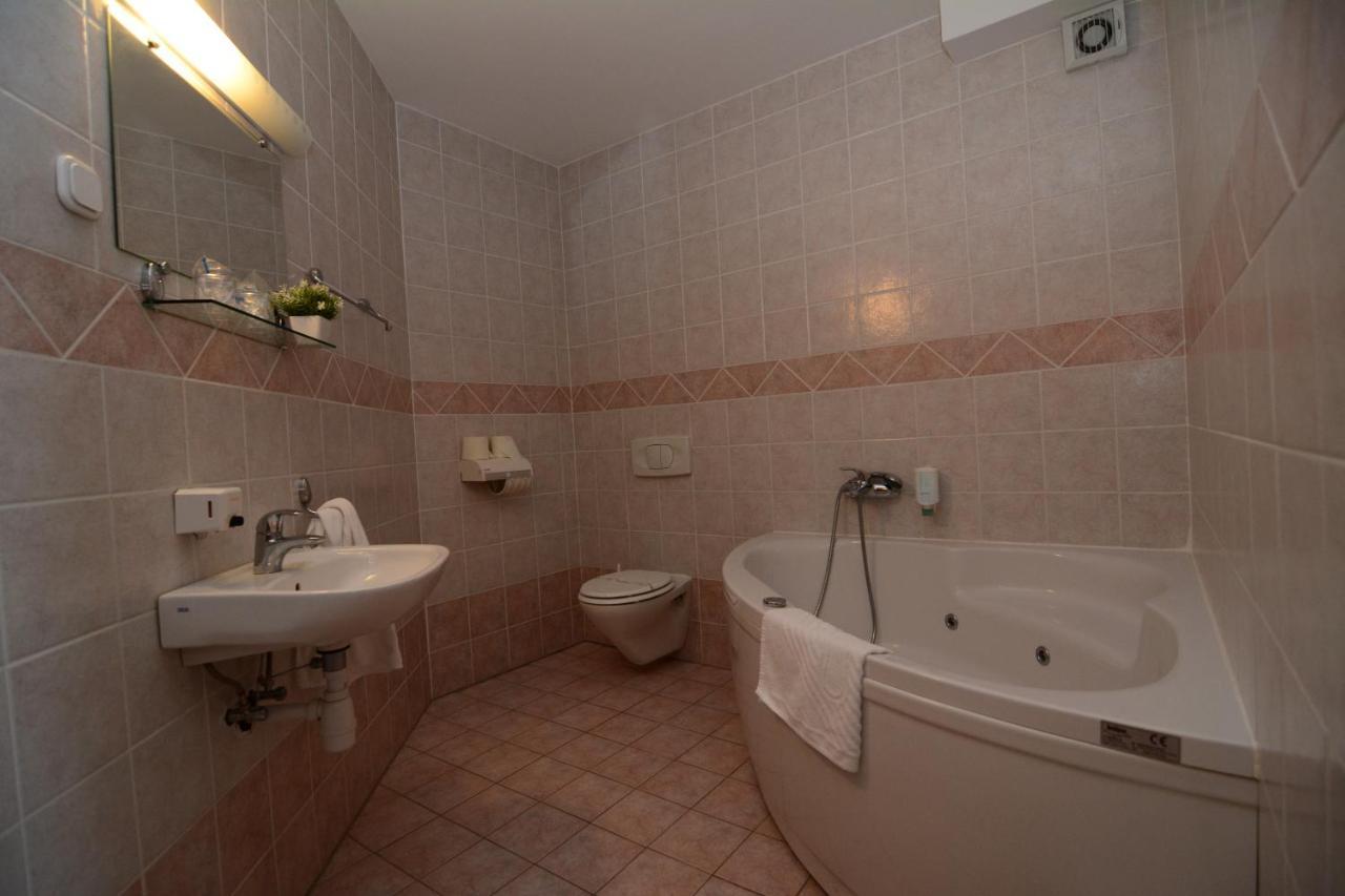 Gostisce Vinski Hram Hotel Ivanjkovci Esterno foto
