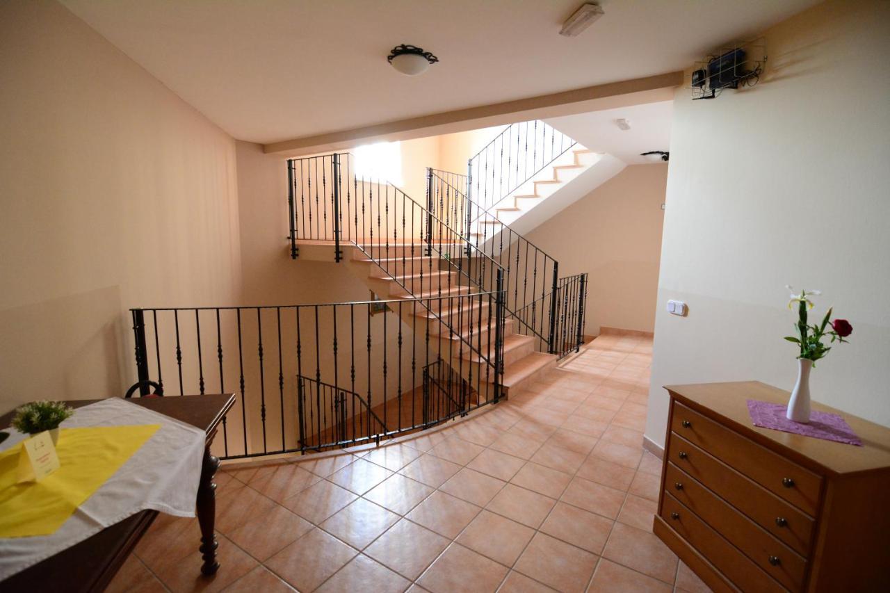 Gostisce Vinski Hram Hotel Ivanjkovci Esterno foto